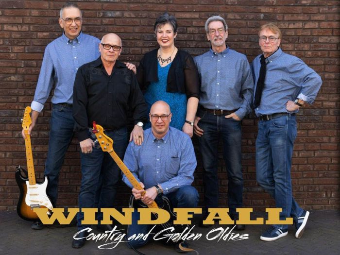 Live op zondag: Windfall Country Linedance